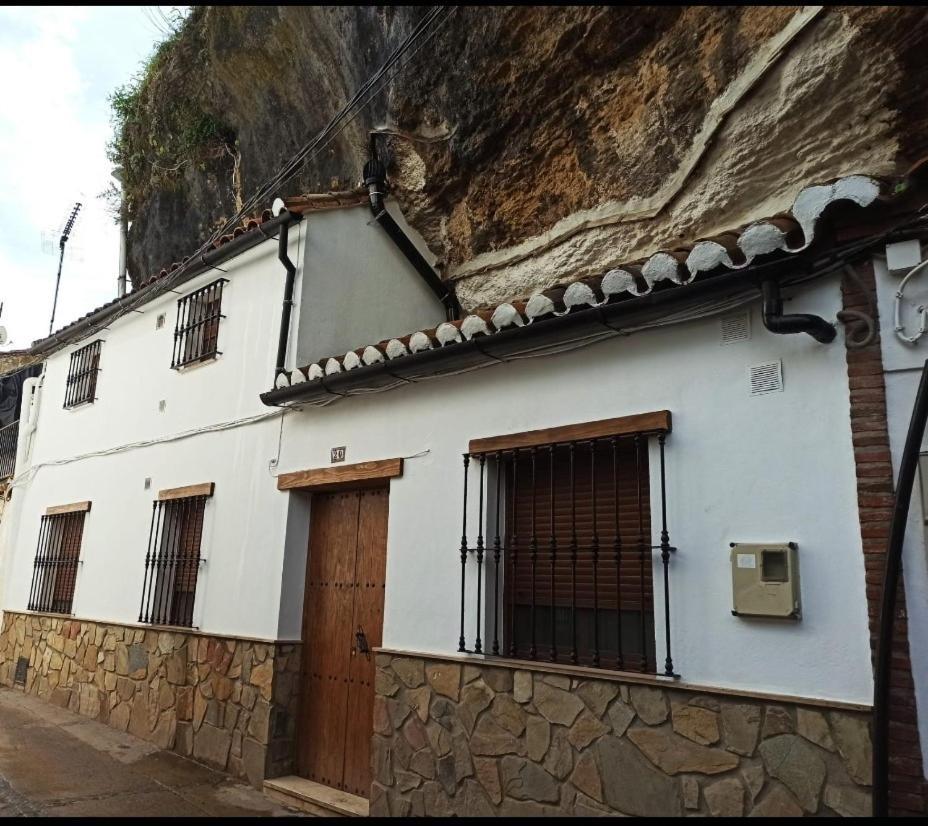 Setenil De Las Bodegas Casa Enrocadaヴィラ エクステリア 写真