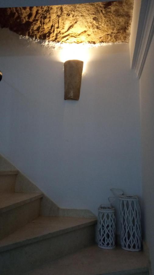 Setenil De Las Bodegas Casa Enrocadaヴィラ エクステリア 写真
